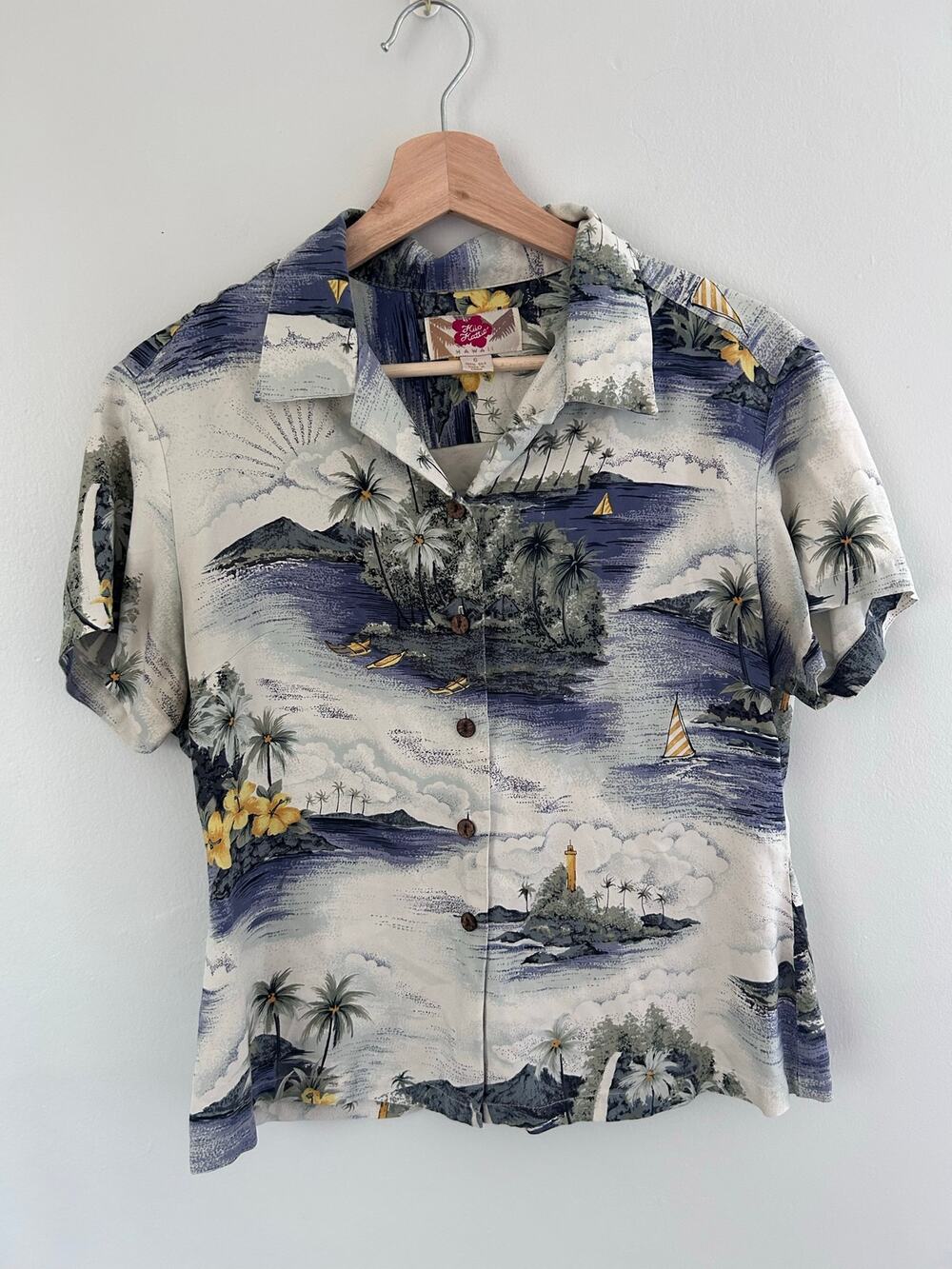 Hilo Hattie Hawaii 100% Silk Tropical Aloha Shirt Women's Size 6 Blue Floral